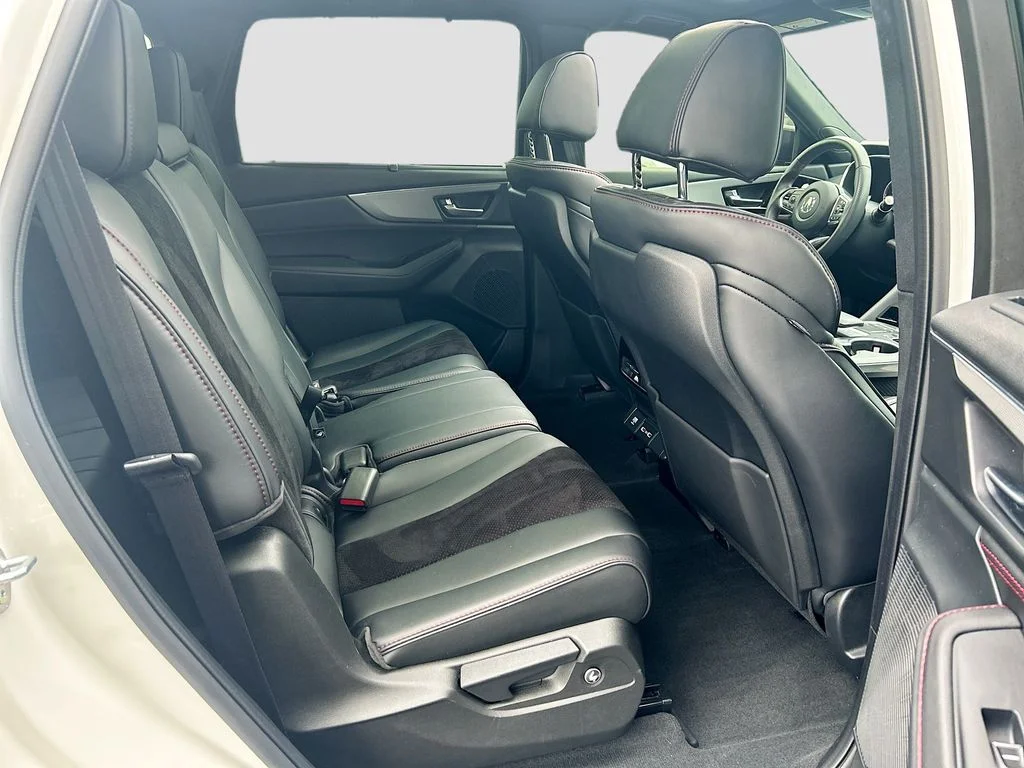 Used 2023 Platinum White Pearl Acura w/A-Spec Package image 31
