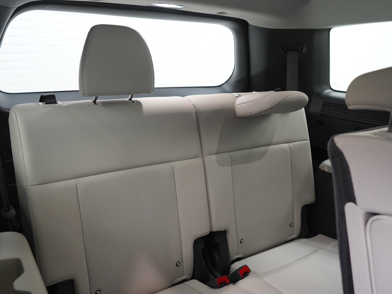 Used 2026 Hampton Gray Hyundai SEL AWD image 15