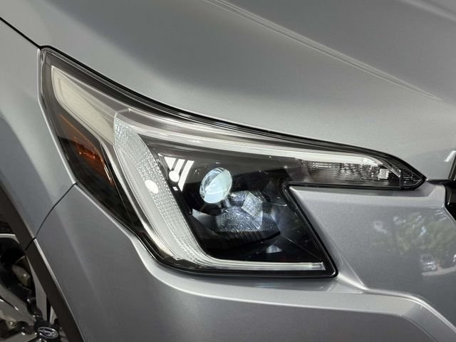 Certified Used 2024 Ice Silver Metallic Subaru Limited image 15