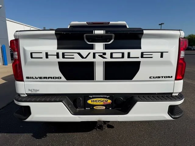 Used 2021 White Chevrolet Custom image 6