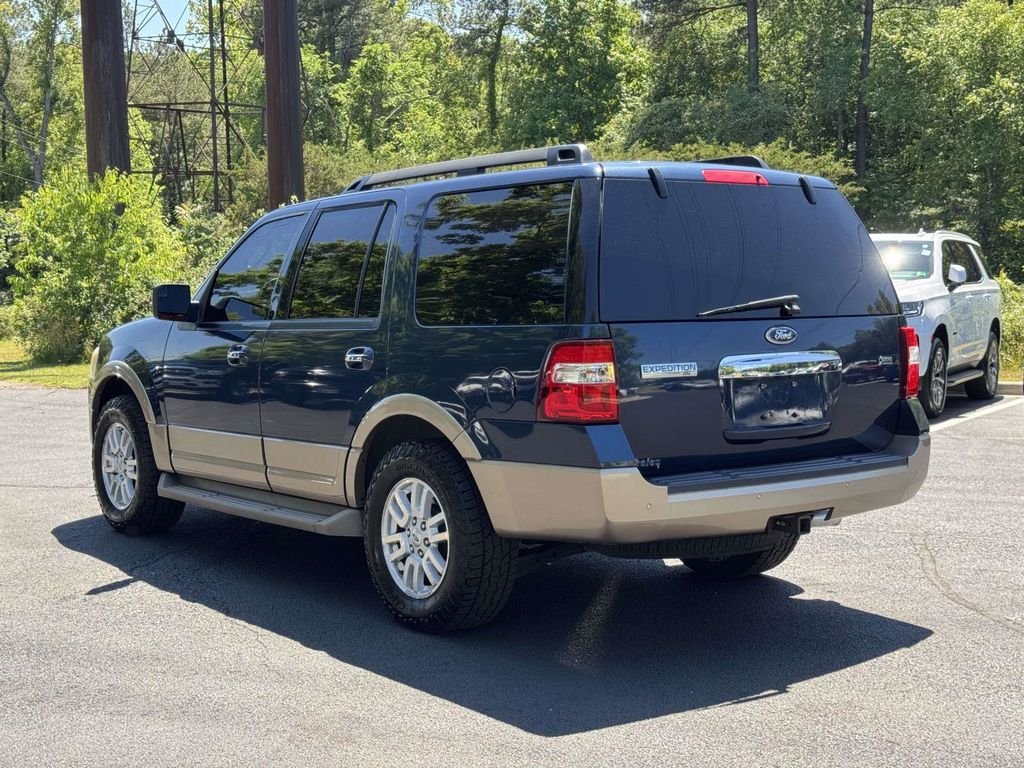 Used 2013 Blue Ford XLT image 25