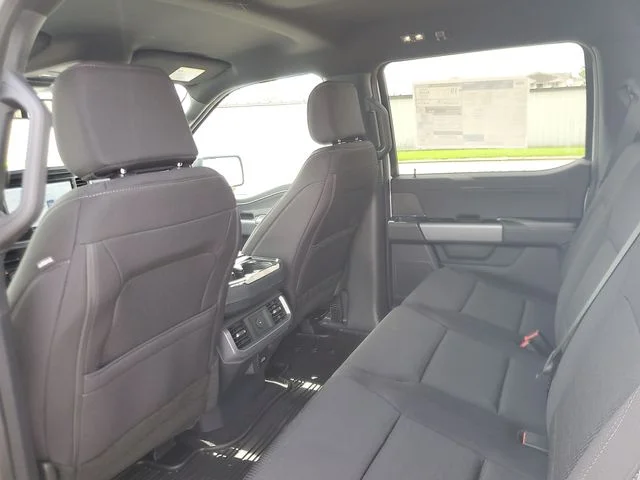 New 2026 Oxford White Ford XLT image 11