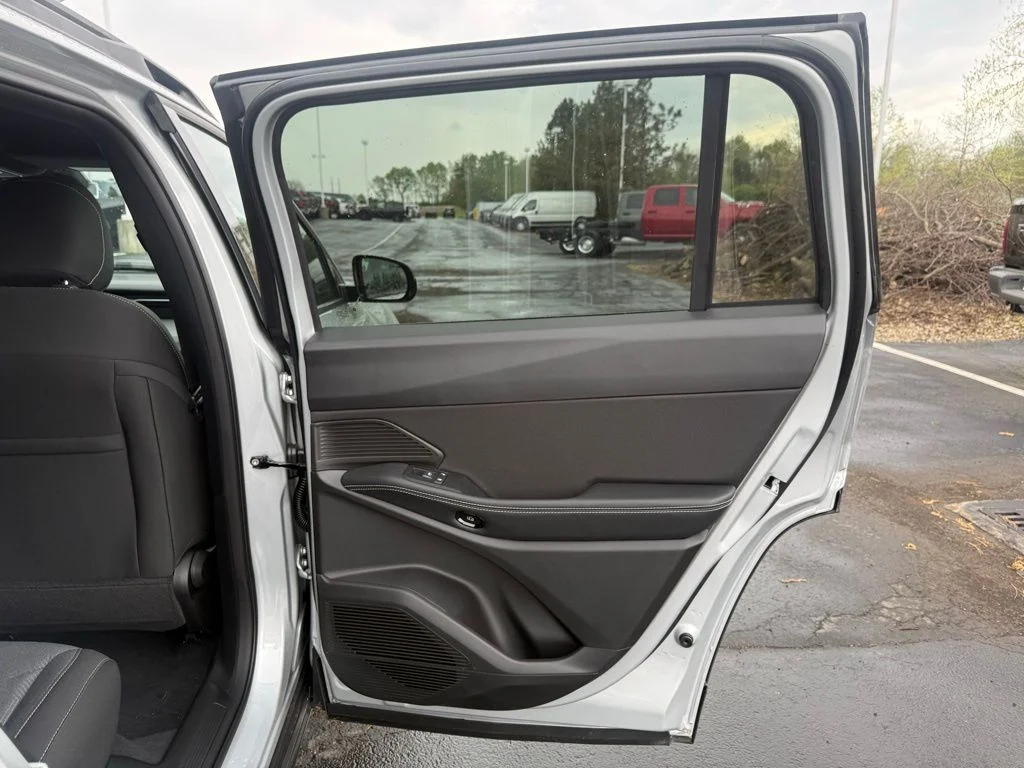 New 2026 Silver Jeep Laredo image 38