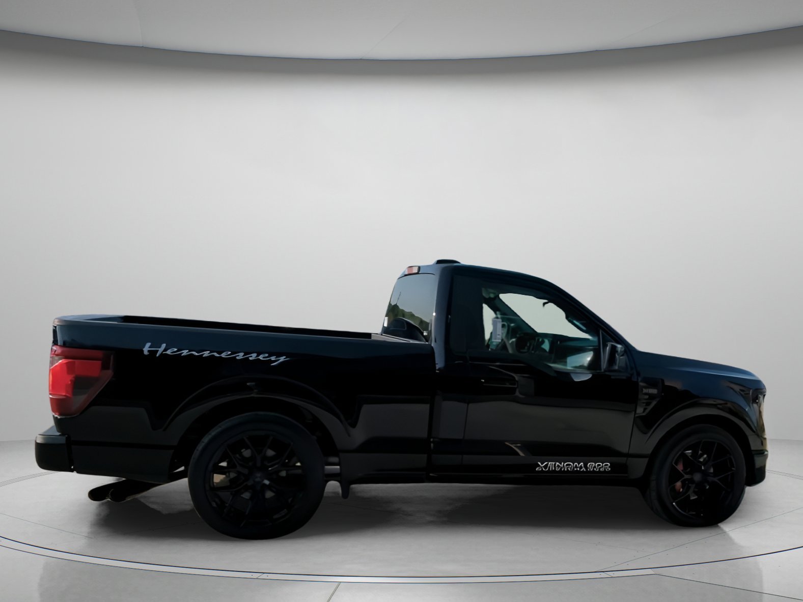 New 2026 Agate Black Metallic Ford XL image 28