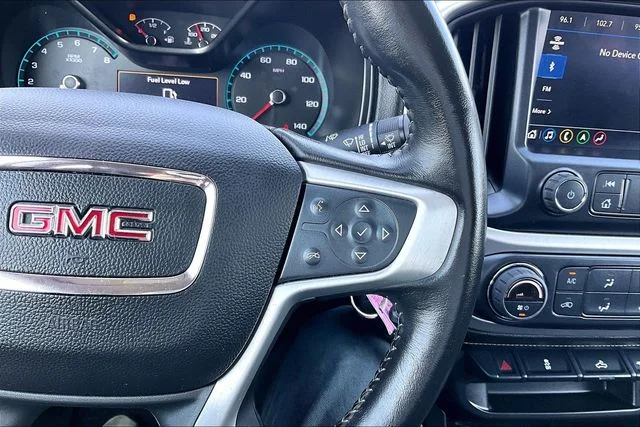 Used 2022 Blue GMC Elevation image 11