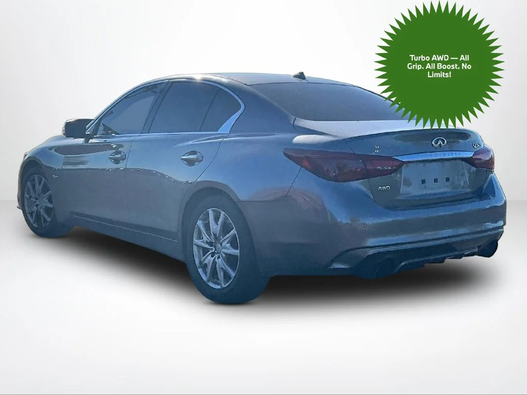 Used 2018 Gray INFINITI Sport image 11