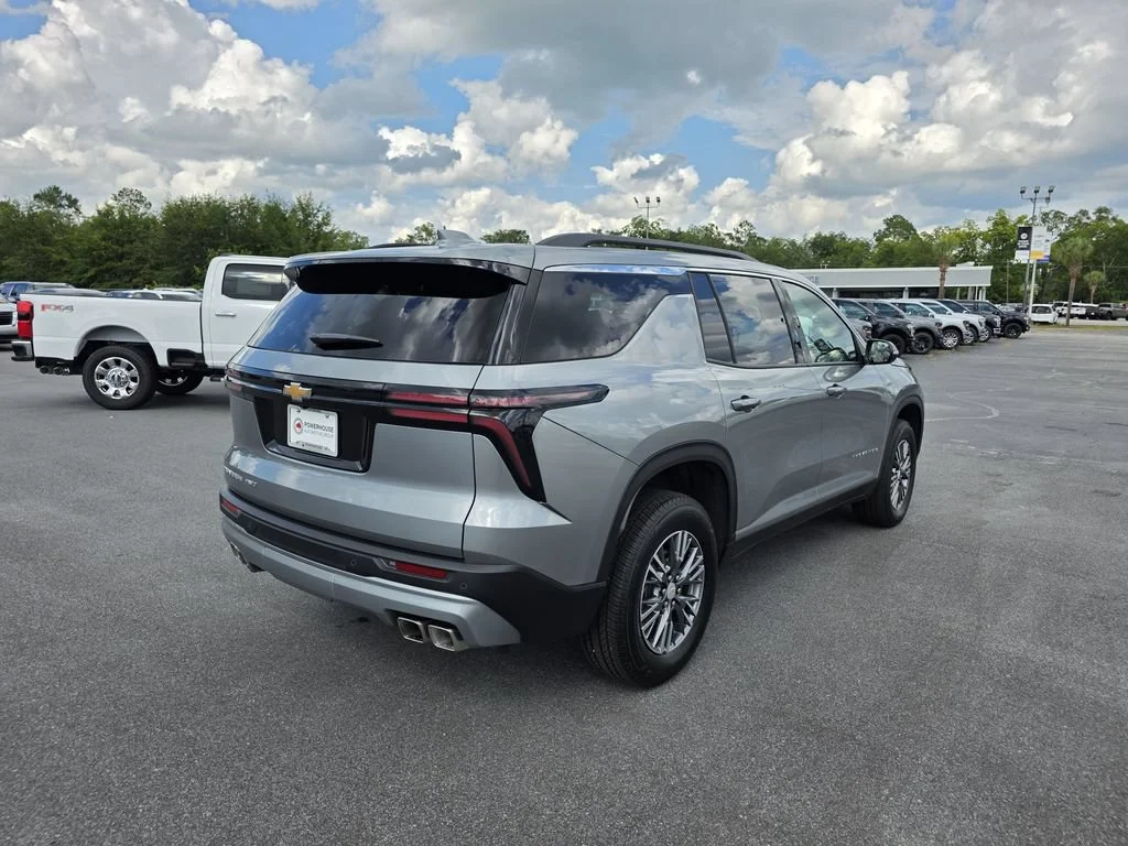 Used 2026 Sterling Gray Metallic Chevrolet LT image 5
