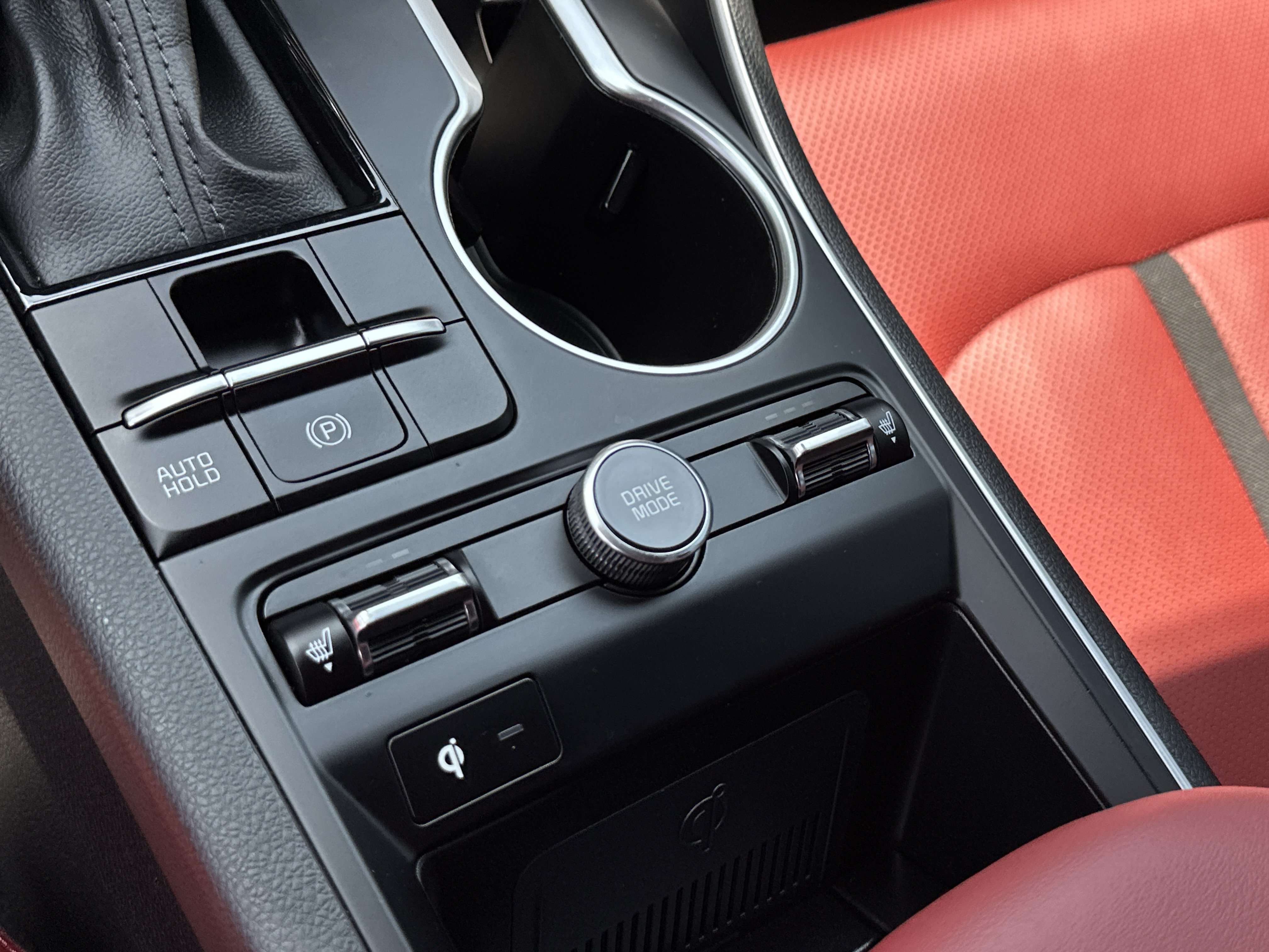 Used 2024 Wolf Gray Kia GT-Line image 37