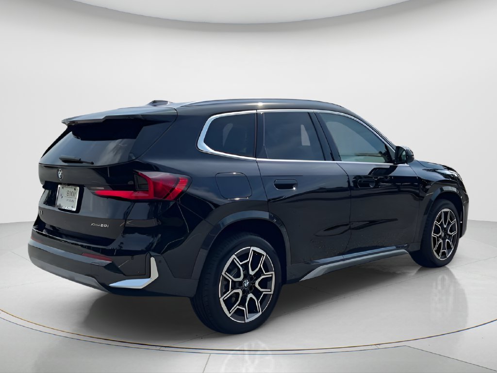 Used 2025 Black BMW xDrive28i image 5