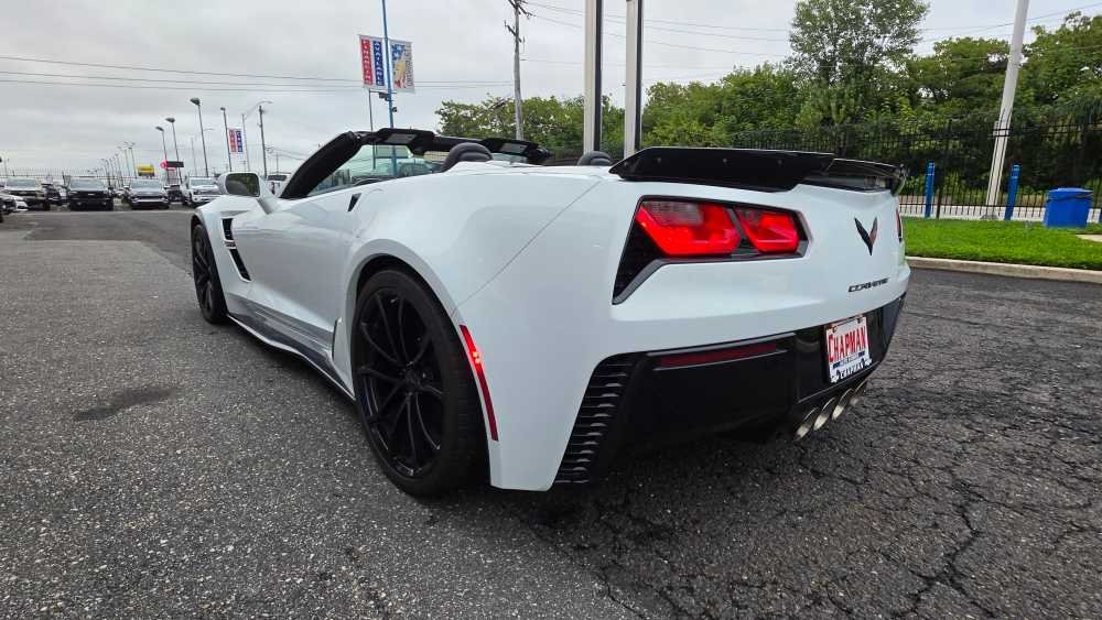 Used 2019 White Chevrolet Grand Sport 2LT image 5