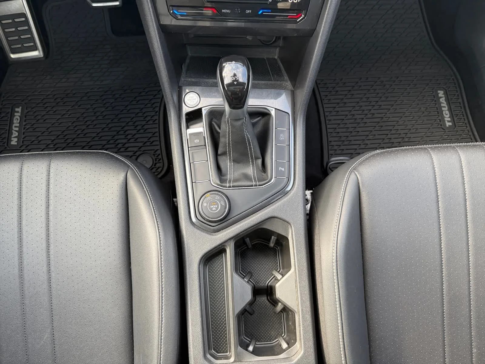 2023 Volkswagen Tiguan SE R-LINE BLACK - Photo 18
