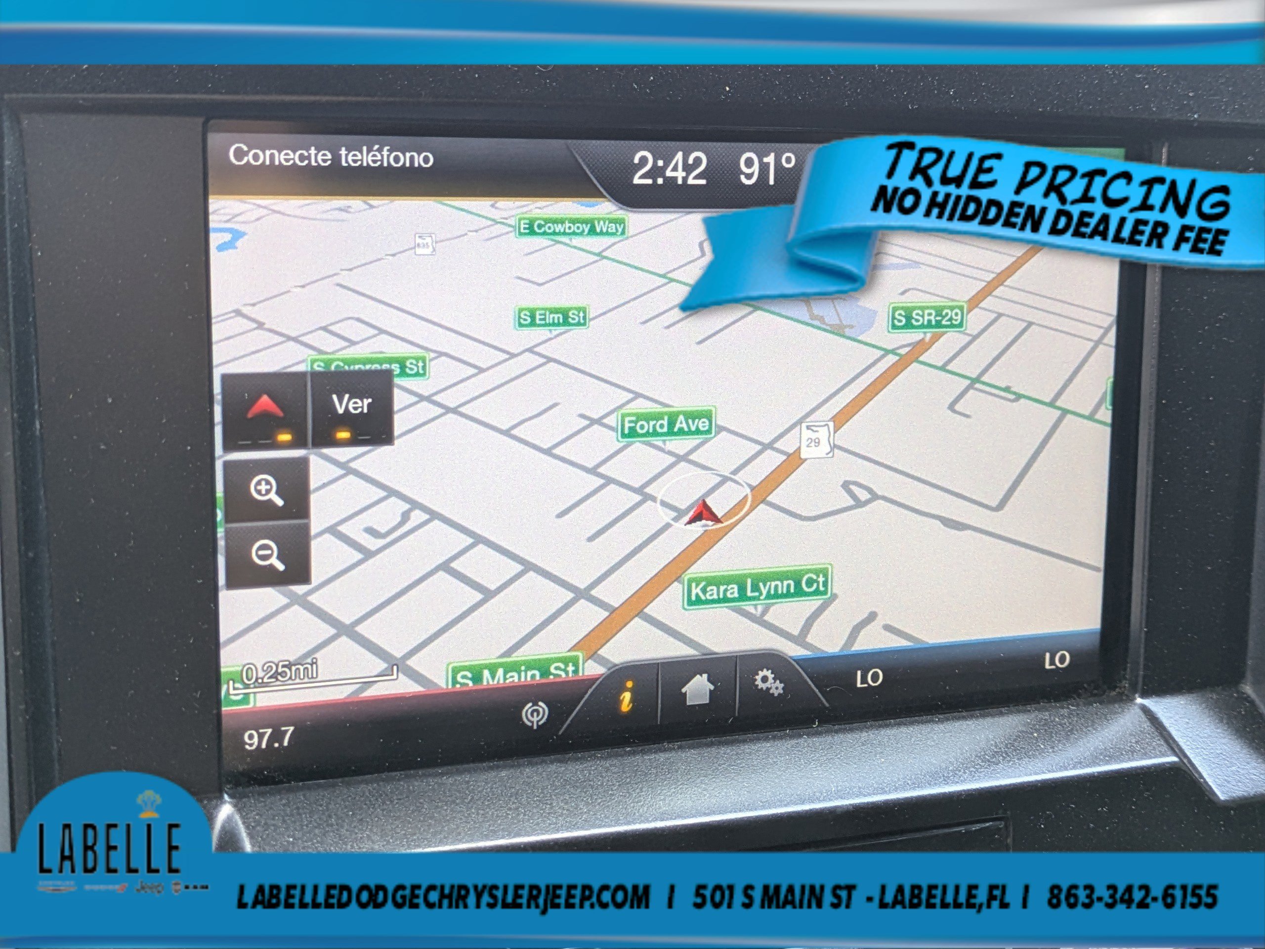 Used 2015  Ford Lariat image 28