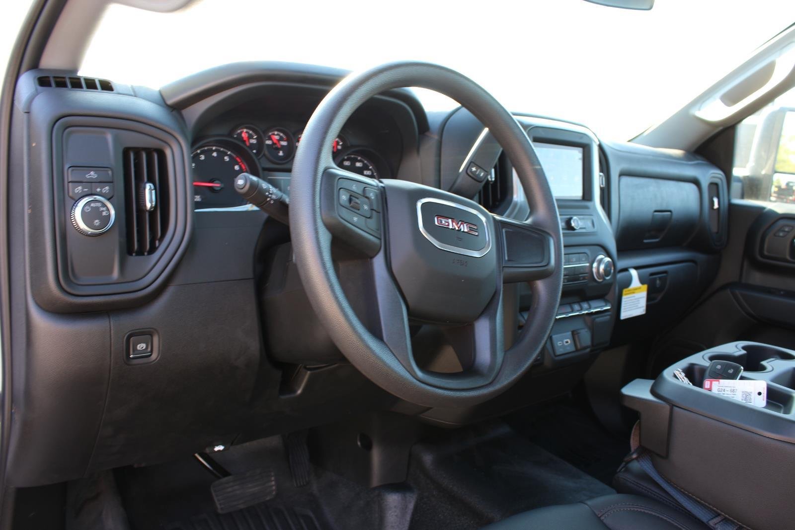 New 2024 Summit White GMC Pro image 20
