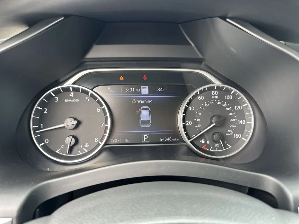 Used 2023 Black Nissan SL image 21