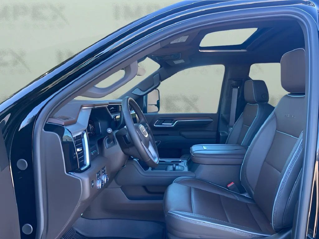Used 2025 Onyx Black GMC Denali image 31