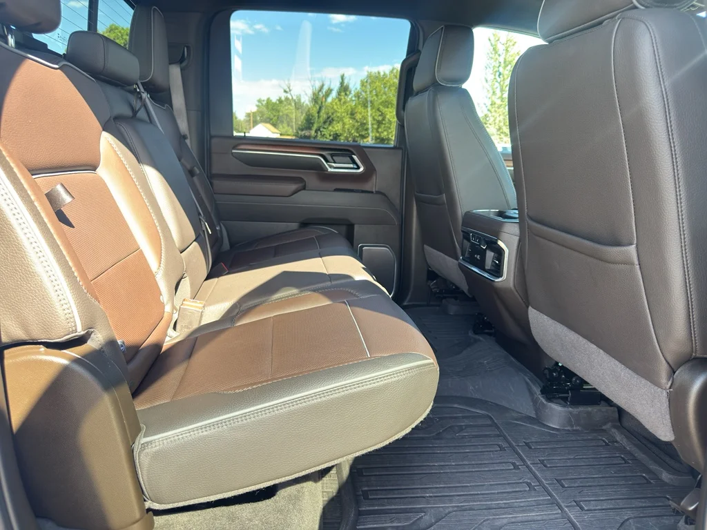 Used 2025 Downpour Metallic GMC Denali image 20