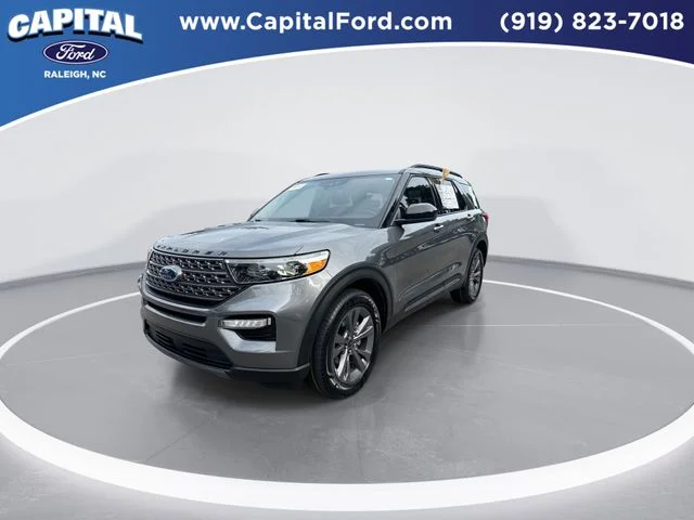 Used 2022 Gray Ford XLT image 4