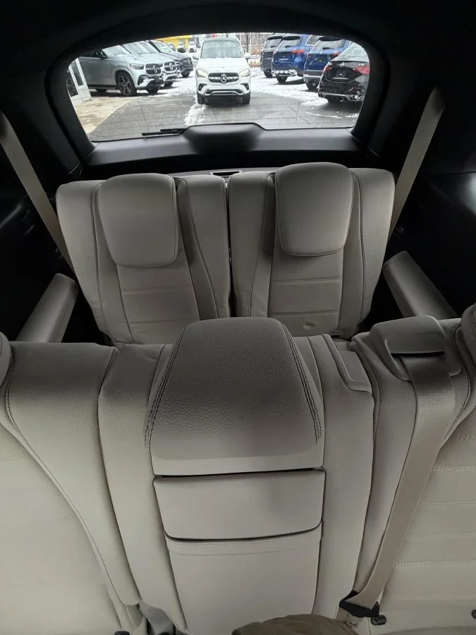 New 2026 White Mercedes-Benz Gls 450 4matic Suv image 8
