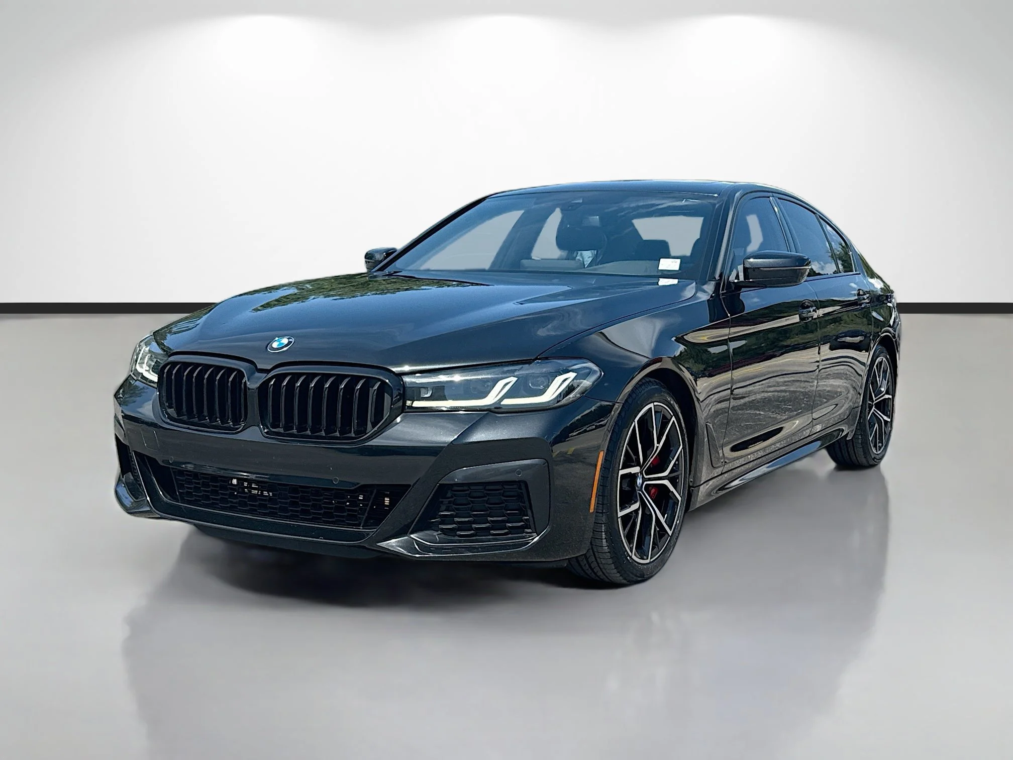 Used 2023 Black Sapphire Metallic BMW 530i image 7