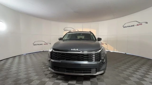 New 2026 Gravity Gray Kia EX image 3