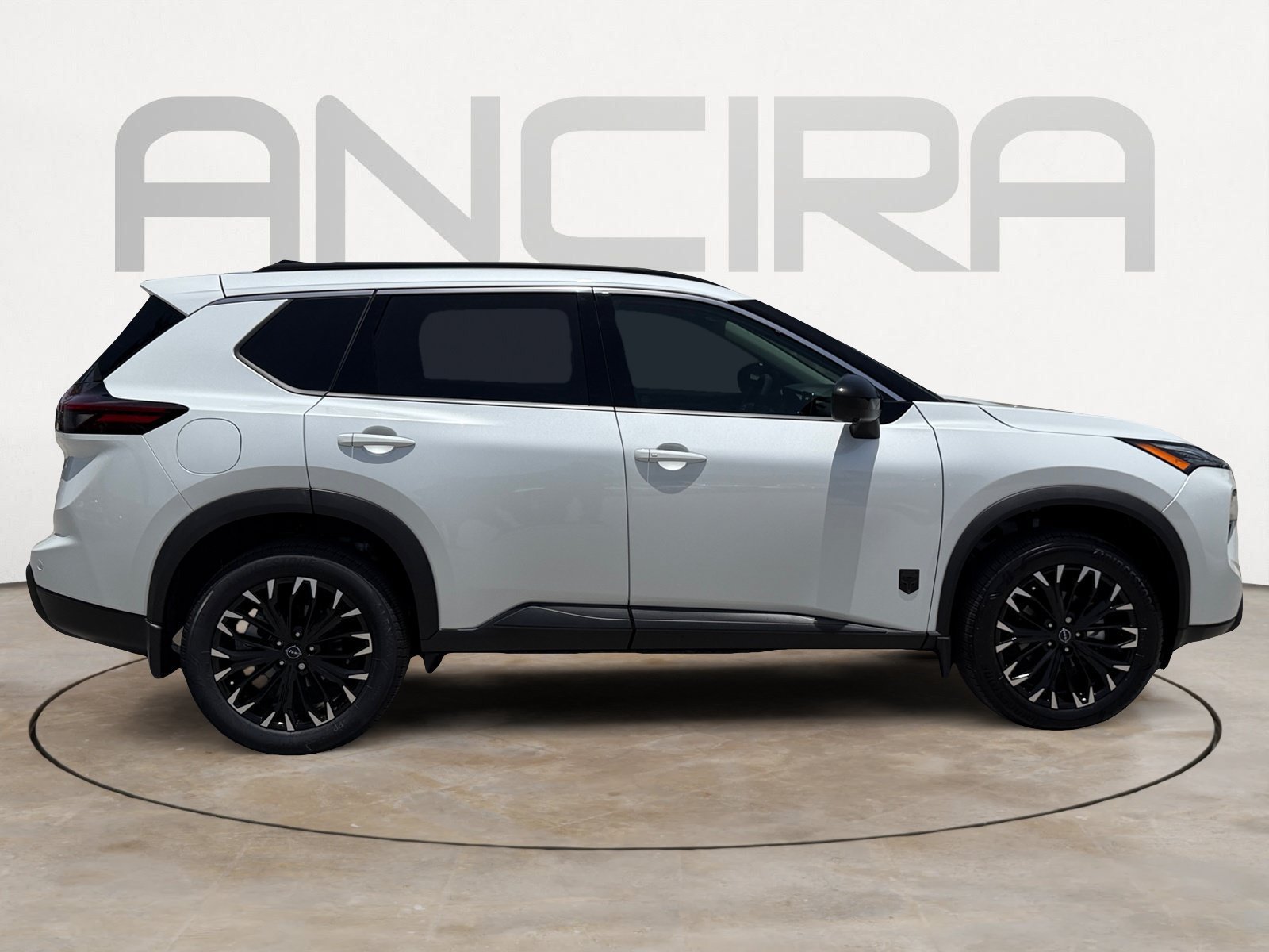New 2026 Everest White Pearl Tricoat Nissan Dark Armor image 12