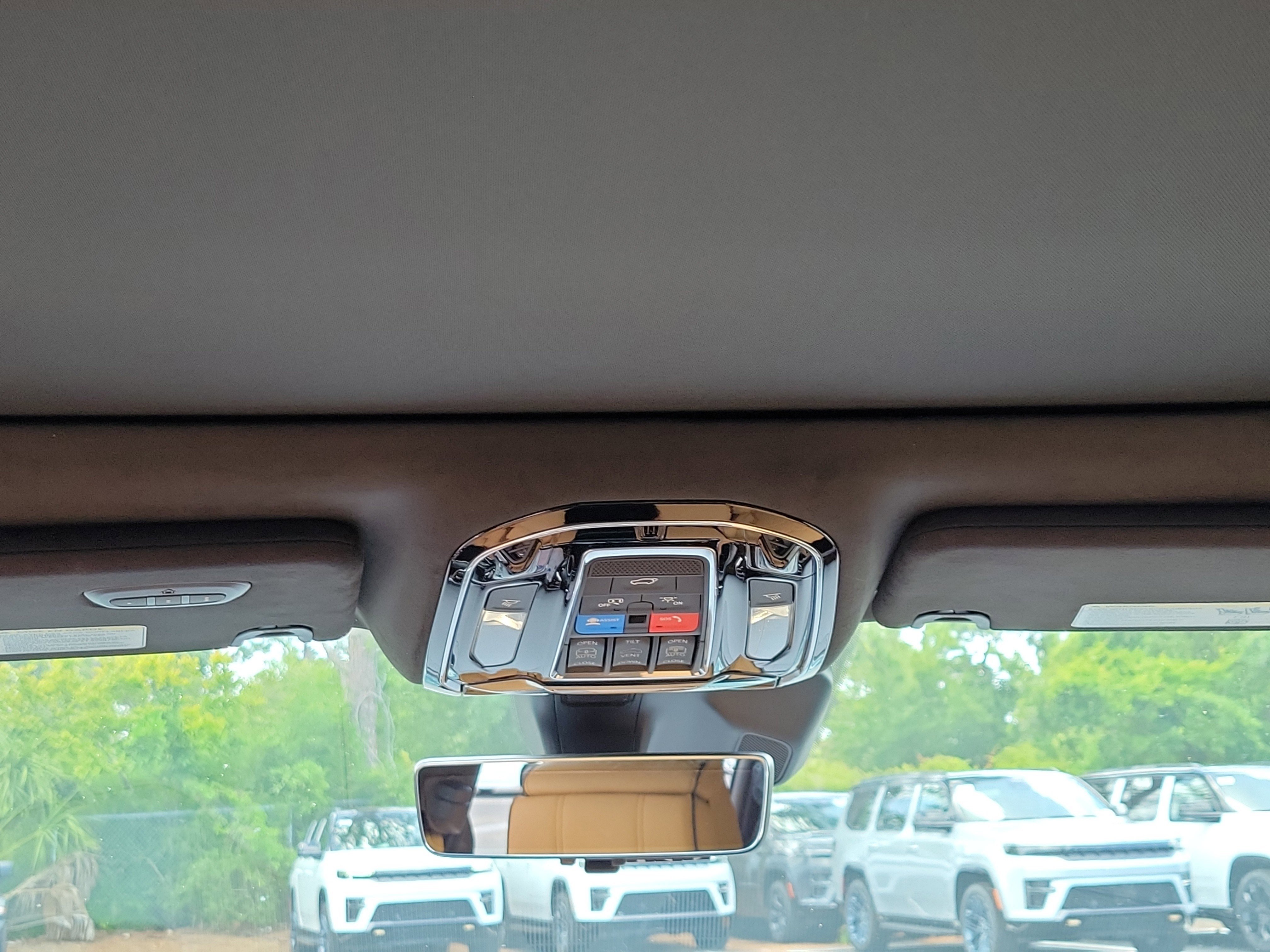 New 2026 Steel Blue Exterior Paint Jeep Summit Reserve image 16