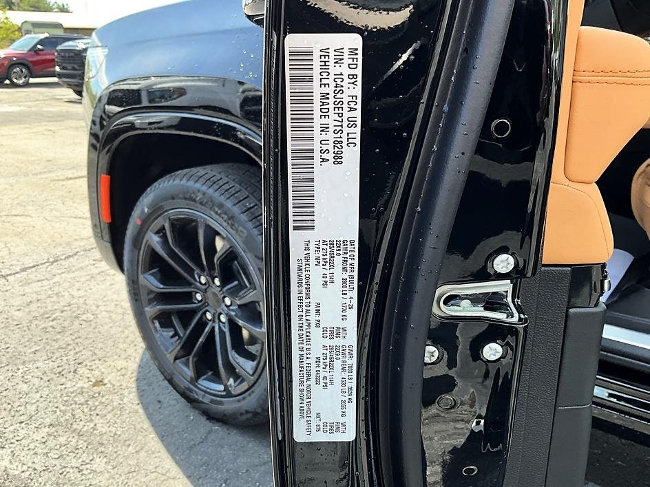 New 2026 High Gloss Black Jeep Summit Reserve image 48