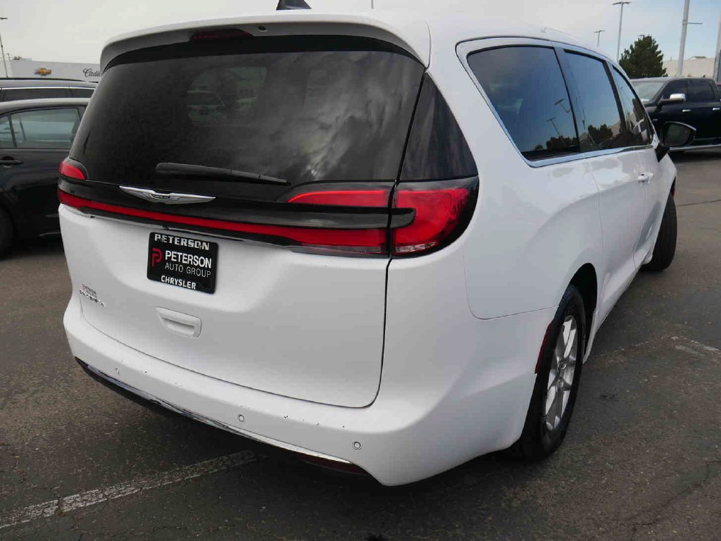 Used 2024 White Chrysler Touring L image 20