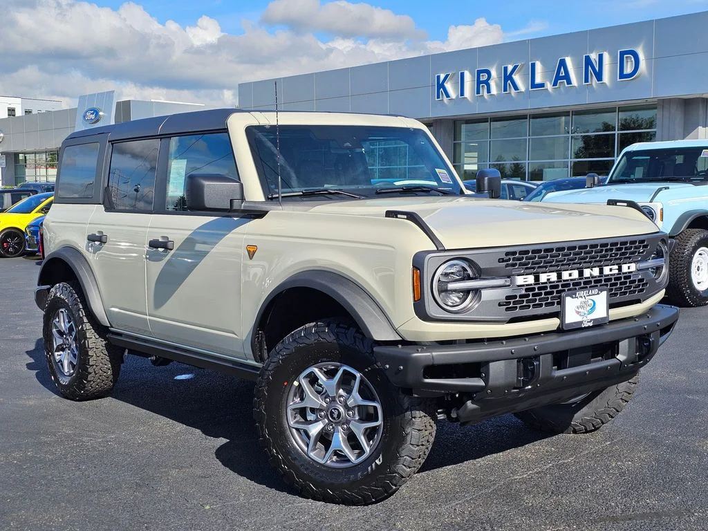 2025 Ford Bronco Badlands 4x4's photo