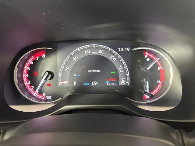 Used 2020 Midnight Black Metallic Toyota Adventure image 18