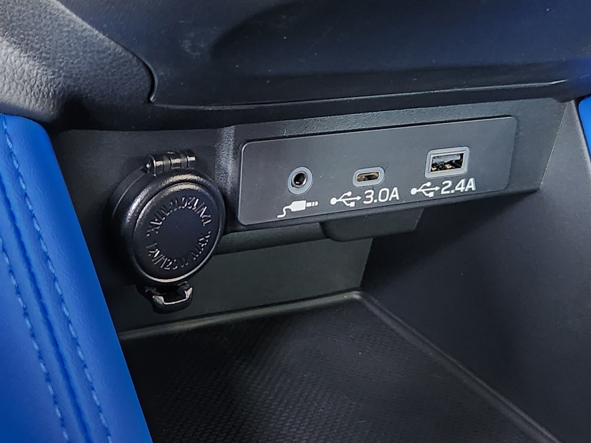 2026 Subaru WRX tS - Photo 10