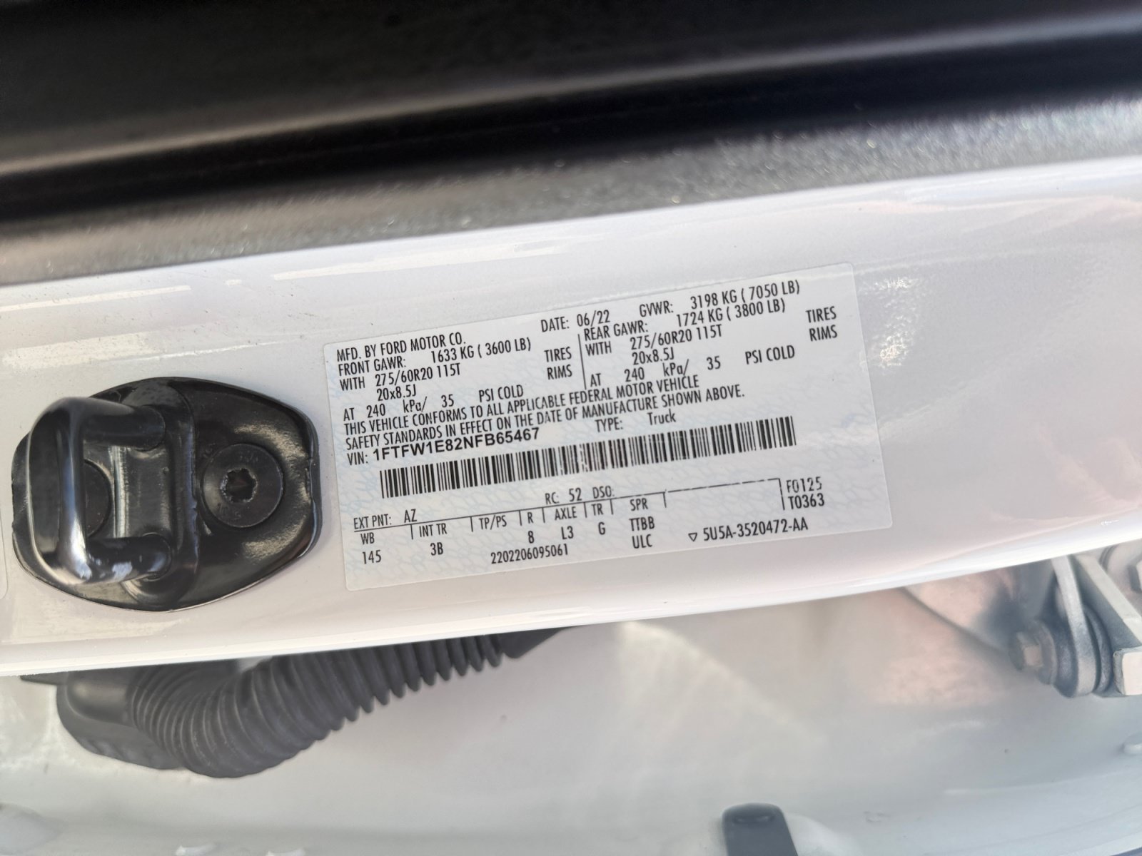Used 2022 White Metallic Ford Platinum image 25