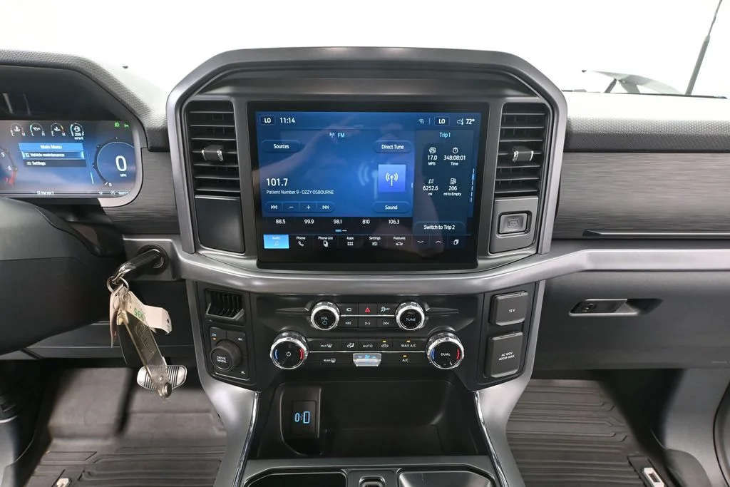 2025 Ford F-150 XLT - Photo 37