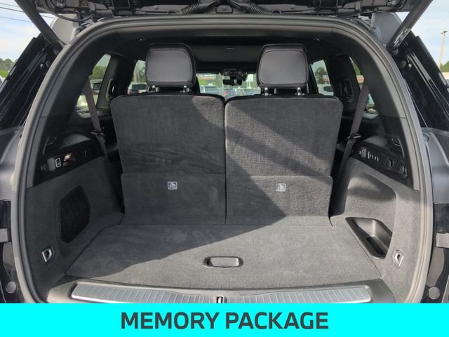 Used 2025 Black Jeep Overland image 28