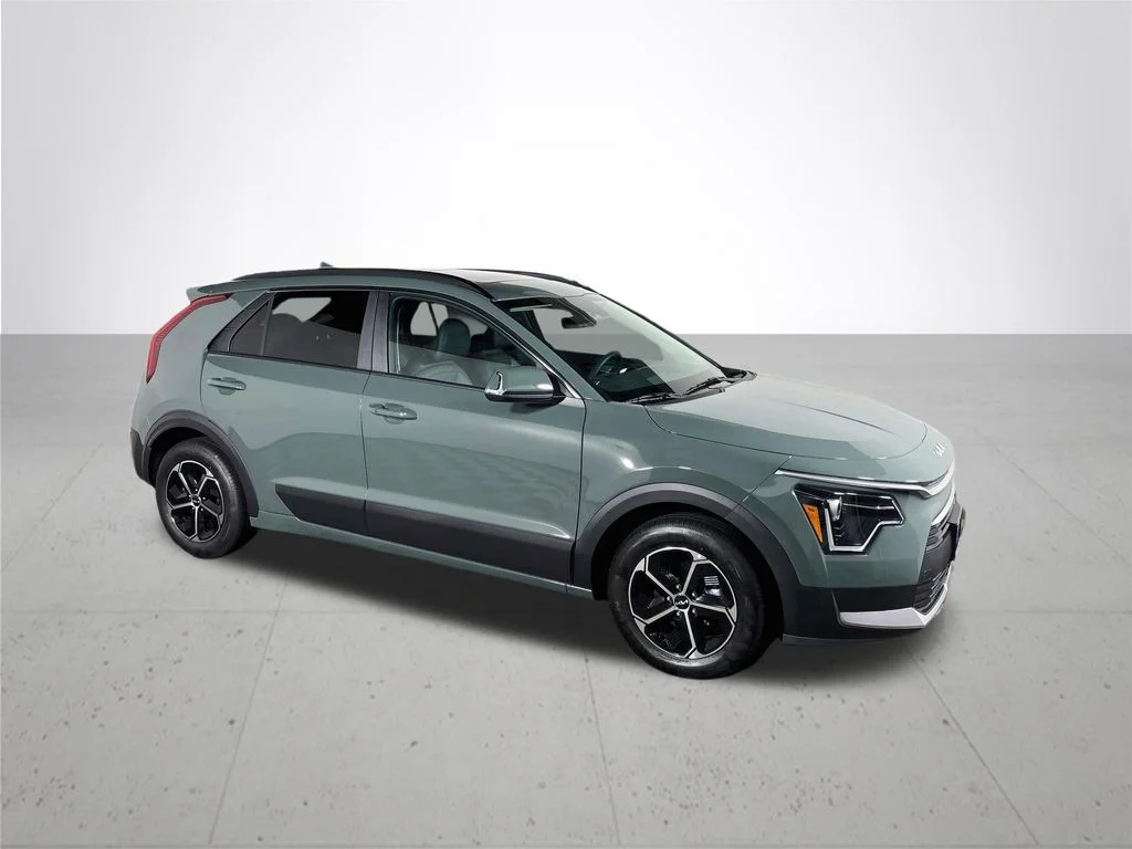 New 2026 Cityscape Green Kia EX image 4