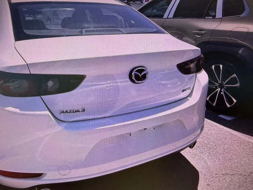Certified Used 2023 White Mazda 2.5 S Select Package image 4