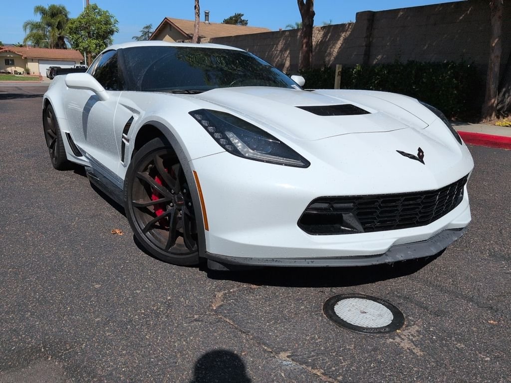 Used 2019 White Chevrolet Grand Sport image 1