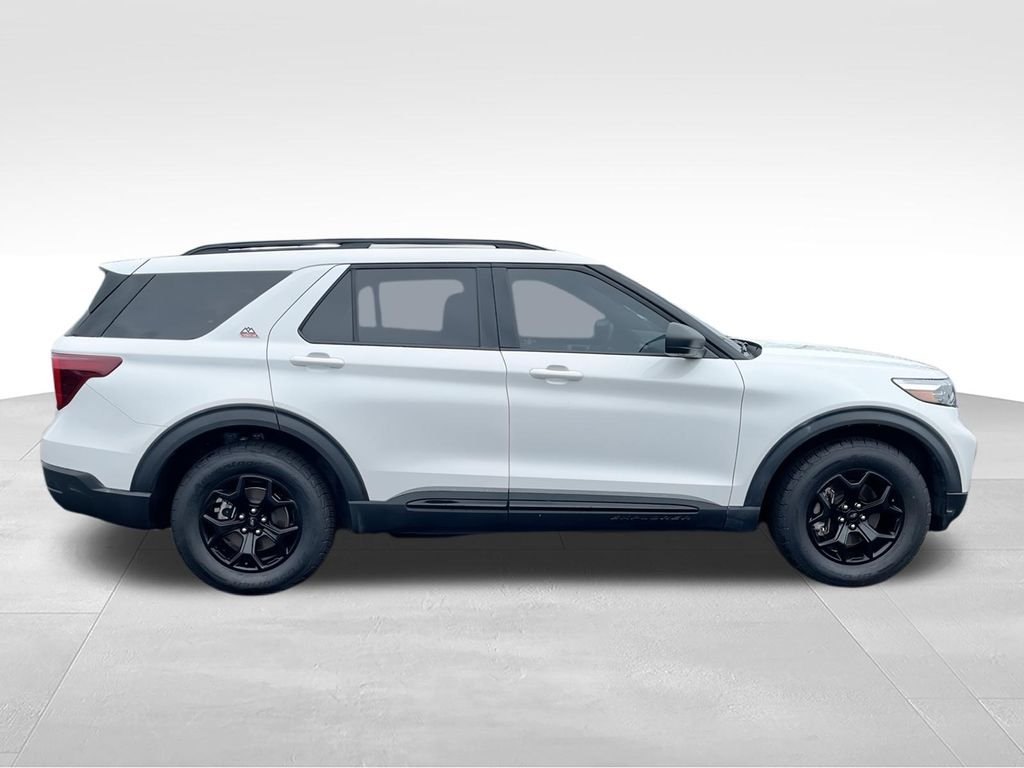 Used 2023 White Ford Timberline image 9