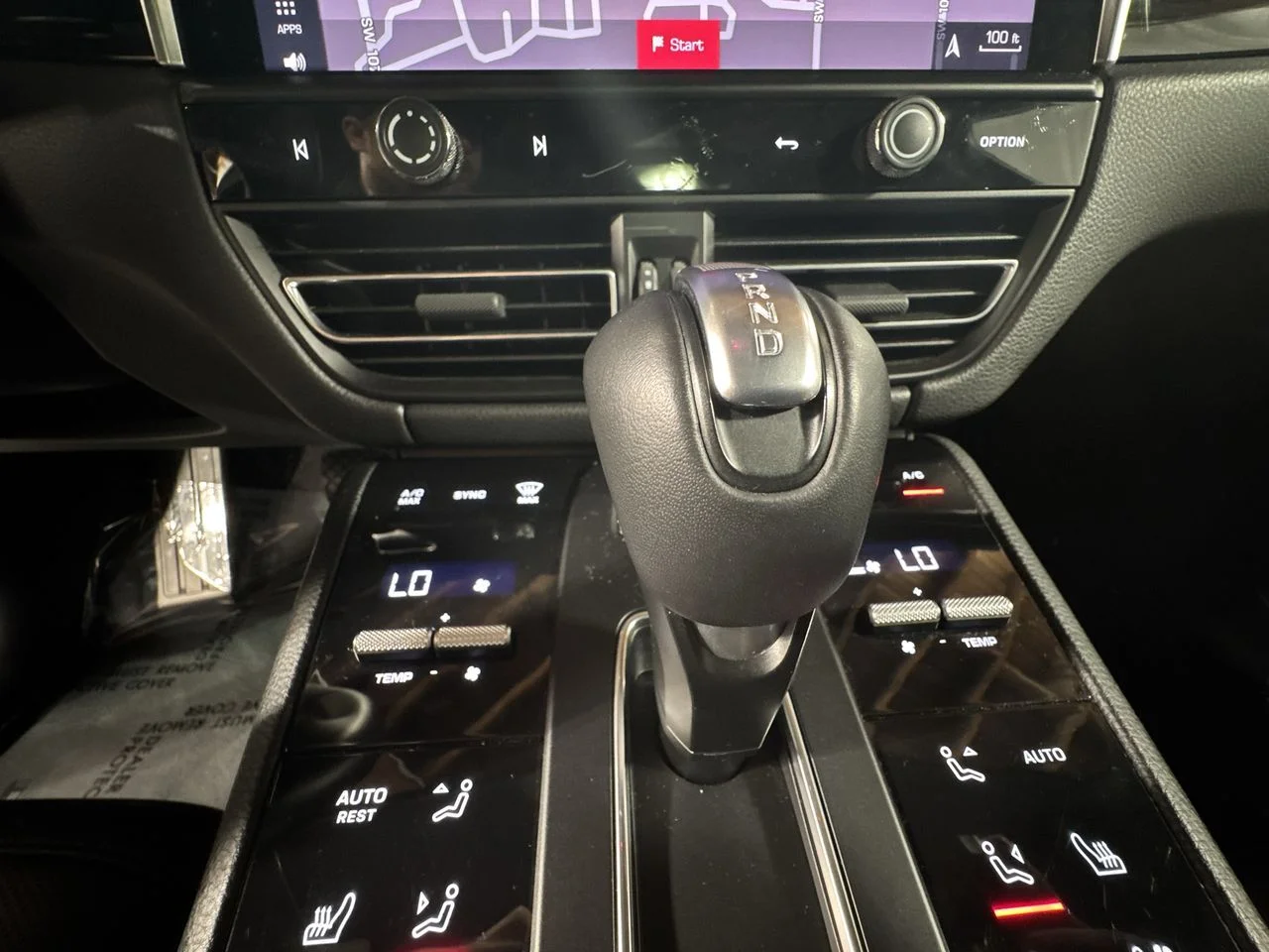 2024 Porsche Macan Base - Photo 29