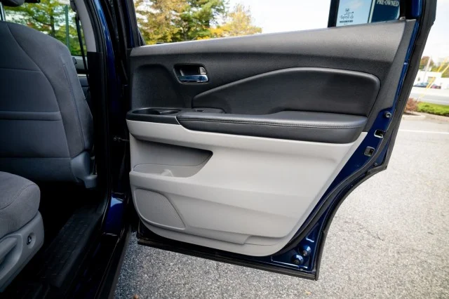 Used 2020 BLUE Honda EX image 25