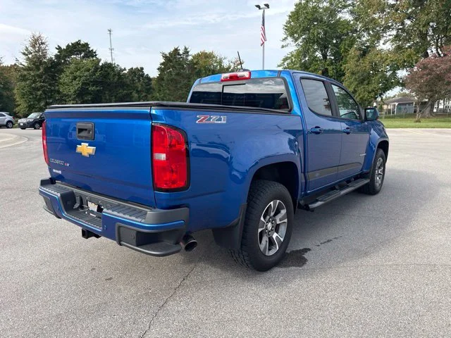 Used 2020 Blue Metallic Chevrolet Z71 image 24