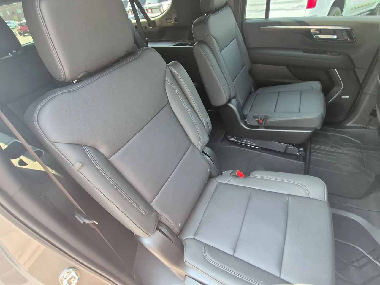 New 2026 Sterling Gray Metallic Chevrolet Z71 image 28