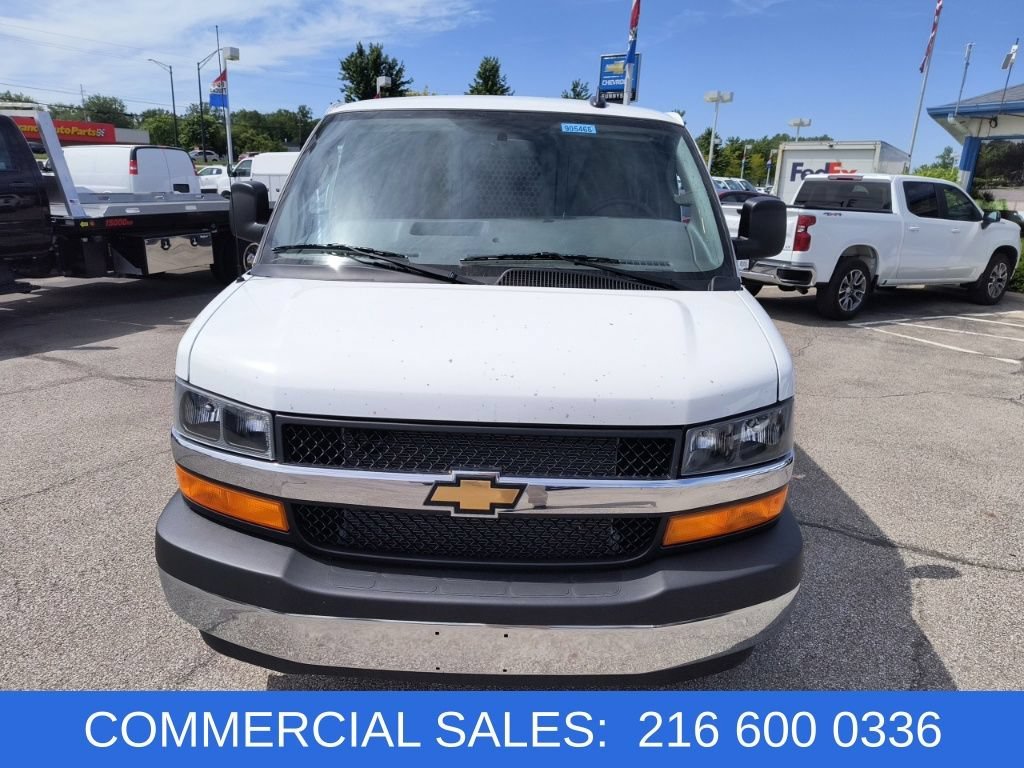 2025 Chevrolet Express Cargo Work Van - Photo 14