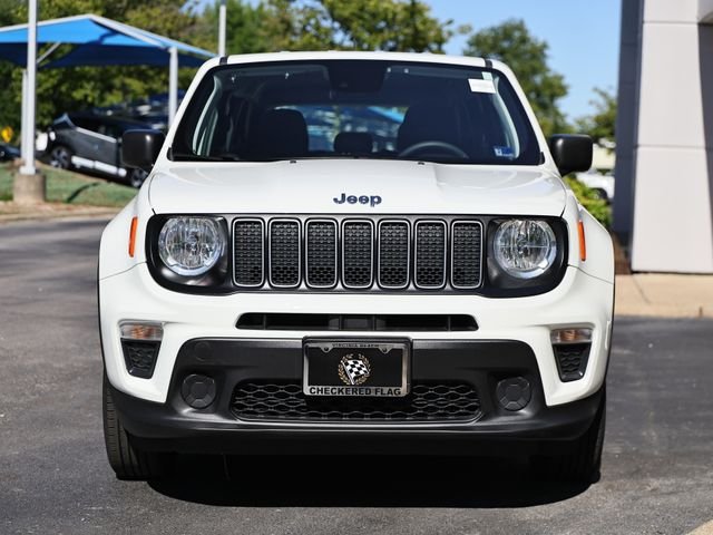 Used 2022 Alpine White Clearcoat Jeep Sport image 13