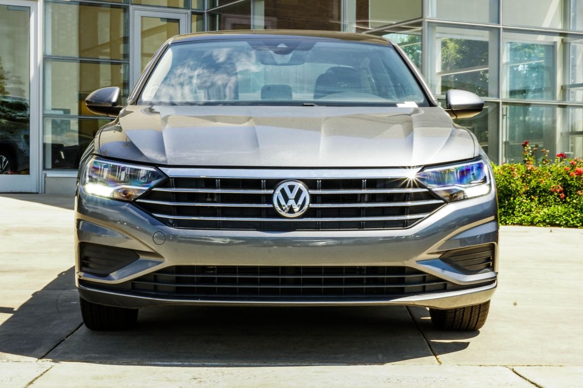 Used 2020 Gray Volkswagen SEL image 7
