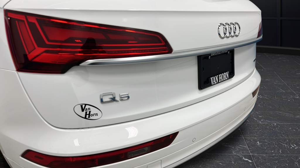 Used 2022 Ibis White Audi 55 Premium image 39