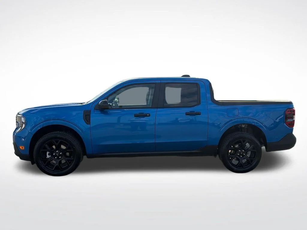 New 2026 Blue Ford XLT image 5