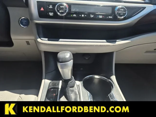 Used 2014 Silver Toyota Limited image 11
