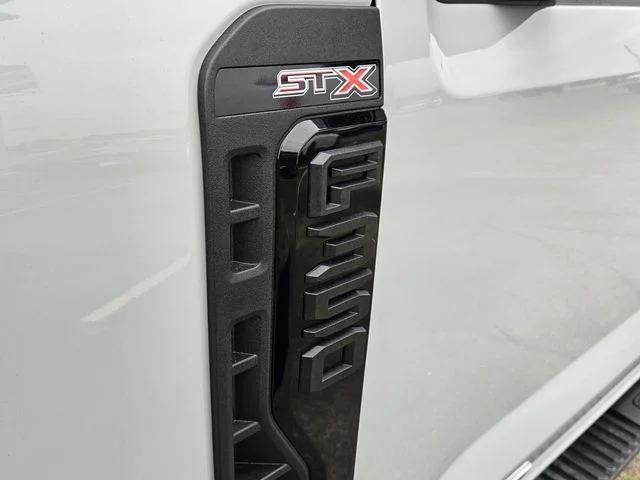 2026 Ford F-350 Super Duty XL - Photo 11