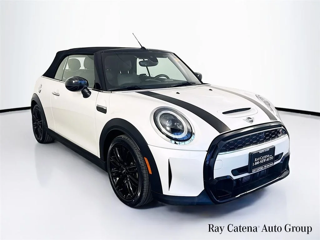 2023 MINI Convertible Cooper S's photo